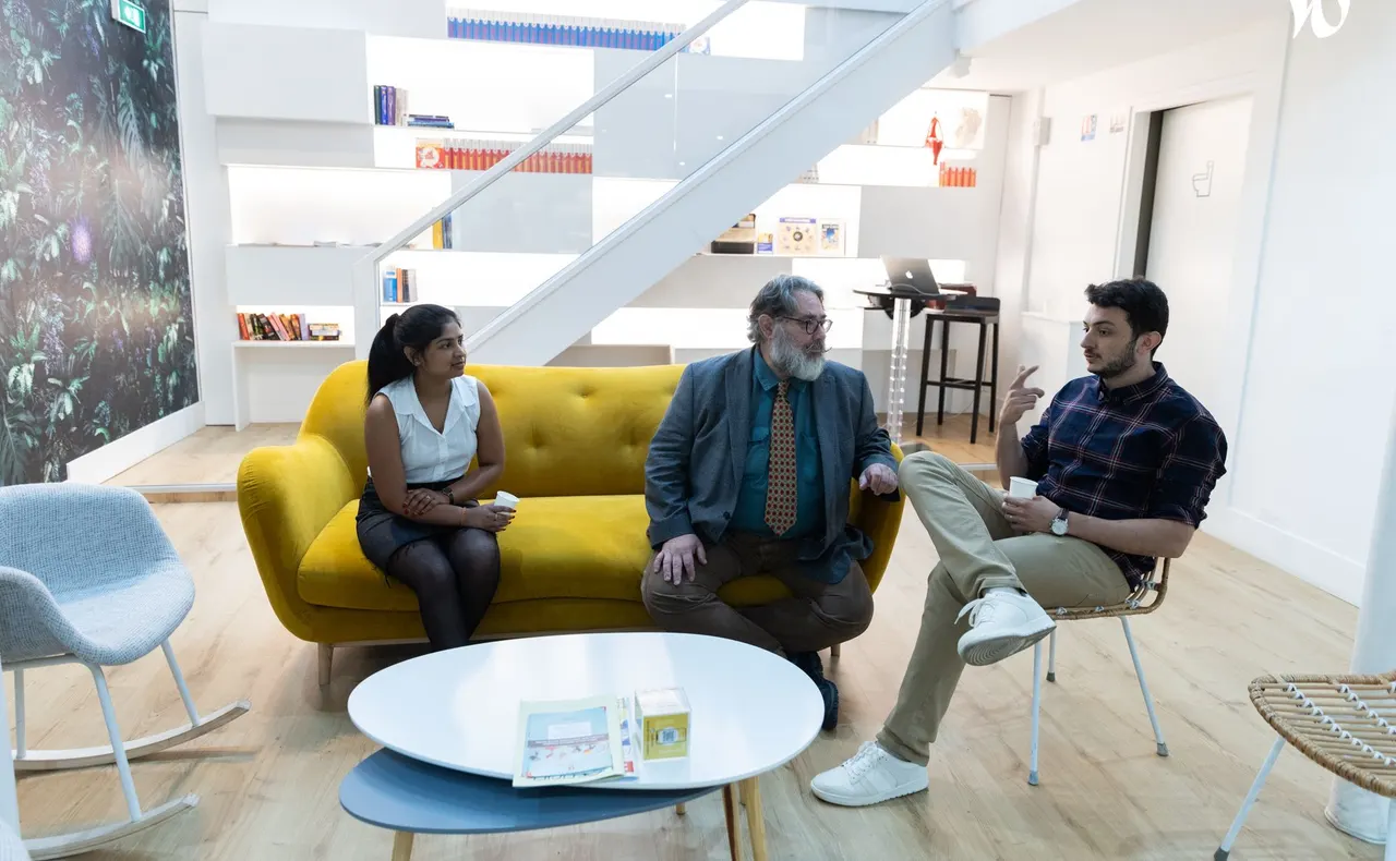 Espace lounge du centre Linguaphone Paris Bourse